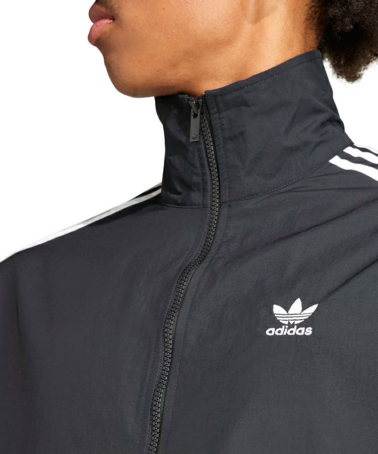 ADICOLOR WOVEN FIREBIRD TRACKTOP【TOPS】/ ブラック [IT2491]
